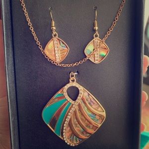 Necklace & Earring set